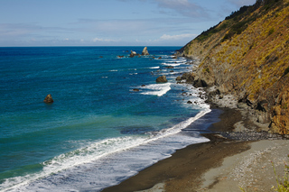 Finally meets the pacific